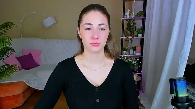 SensitiveSooul online show from October 10, 2025, 4:33 am