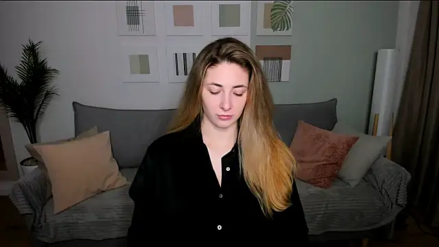 SensitiveSooul online show from April 11, 2026, 4:39 am