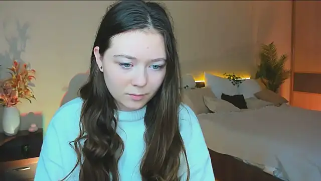 AlluringLookk online show from October 18, 2025, 4:15 am