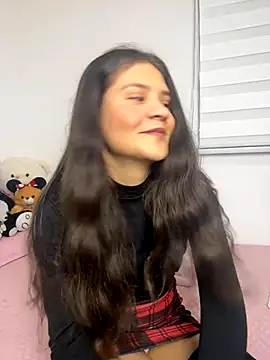 Emilyybennet  online show from September 19, 2025, 2:46 am