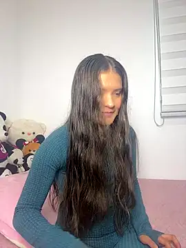 Emilyybennet  online show from September 30, 2025, 9:20 pm