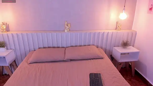 Snapshot of HannahToons chatting on March 1, 2026, 2:46 am HannahToons online show from March 1, 2026, 2:46 am