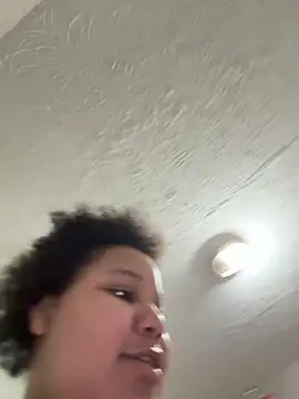 chocolate bella online show from February 27, 2026, 2:00 am