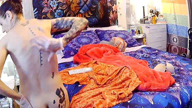 Snapshot of gypsyadventures1 chatting on October 7, 2025, 3:53 pm gypsyadventures1 online show from October 7, 2025, 3:53 pm