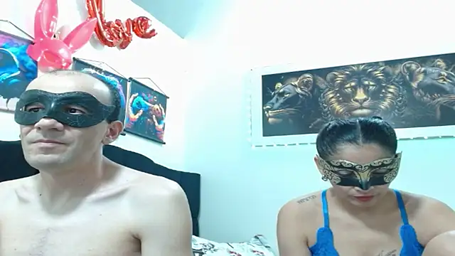 Snapshot of coplehot27 chatting on June 10, 2026, 10:08 pm coplehot27 online show from June 10, 2026, 10:08 pm