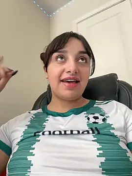 CharmingMaddie online show from October 30, 2025, 3:24 pm