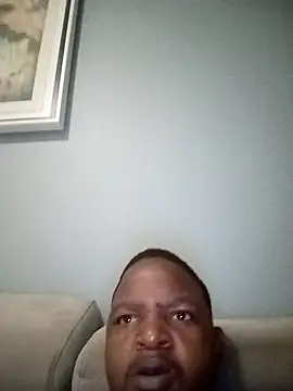 Snapshot of Thabo1004 chatting on October 6, 2025, 8:17 pm Thabo1004 online show from October 6, 2025, 8:17 pm