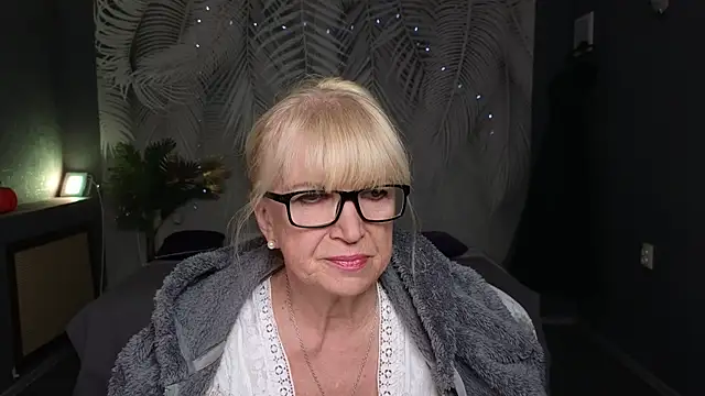 Sabina Ros online show from October 3, 2025, 7:16 am