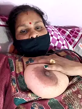 Love-pari077 online show from February 3, 2026, 9:47 am