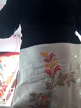 Love-pari077 online show from February 17, 2026, 3:47 am