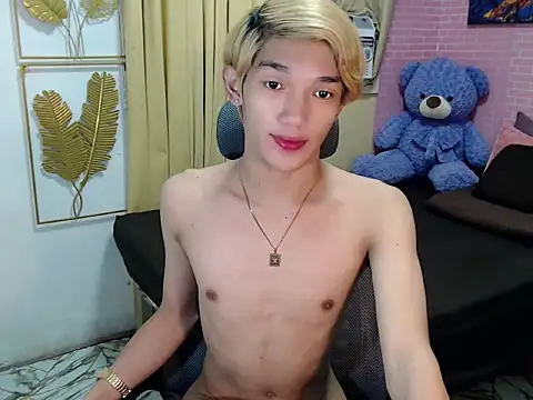 fuckerfriendsxx online show from May 19, 2026, 8:42 am