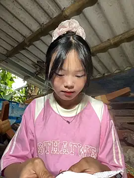 Snapshot of AdamLazis chatting on September 25, 2025, 12:36 am AdamLazis online show from September 25, 2025, 12:36 am