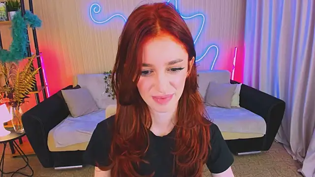 Snapshot of ChristinaConteeree chatting on October 13, 2025, 8:09 pm ChristinaConteeree online show from October 13, 2025, 8:09 pm