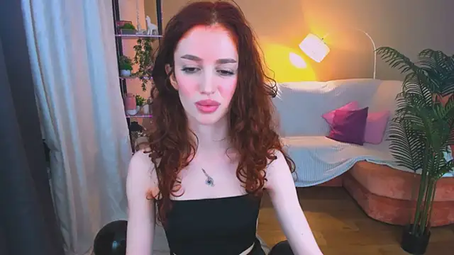 Snapshot of ChristinaConteeree chatting on October 23, 2025, 1:21 pm ChristinaConteeree online show from October 23, 2025, 1:21 pm