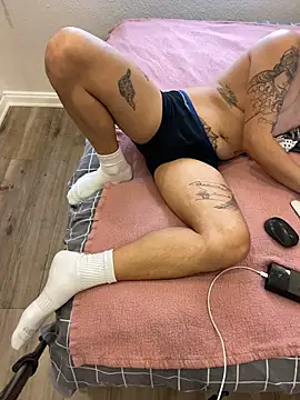 Snapshot of darkdecide chatting on November 7, 2025, 12:27 pm darkdecide online show from November 7, 2025, 12:27 pm