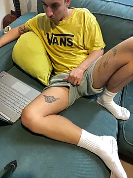 darkdecide online show from November 28, 2025, 12:19 pm