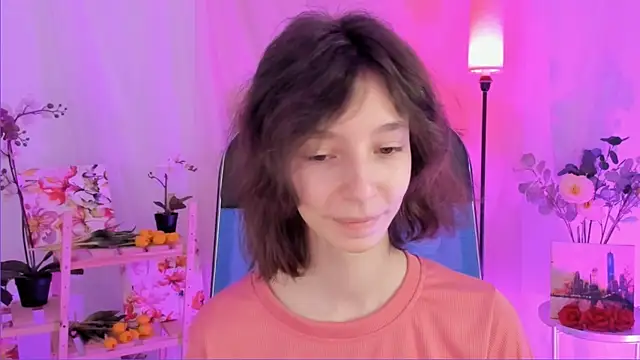 EmmanuellBrown online show from December 20, 2025, 4:19 am