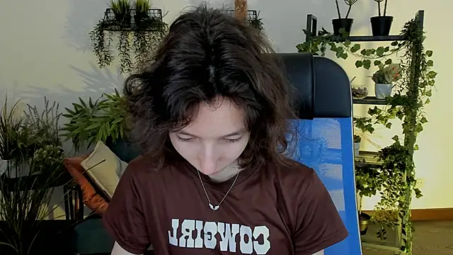 Snapshot of EmmanuellBrown chatting on February 1, 2026, 4:11 am EmmanuellBrown online show from February 1, 2026, 4:11 am