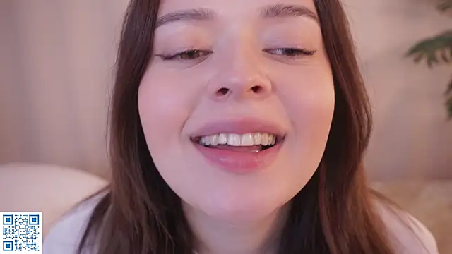 Snapshot of BlissHey chatting on October 5, 2025, 3:10 pm BlissHey online show from October 5, 2025, 3:10 pm