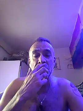 Snapshot of GabyCollado5 chatting on October 31, 2025, 11:22 am GabyCollado5 online show from October 31, 2025, 11:22 am