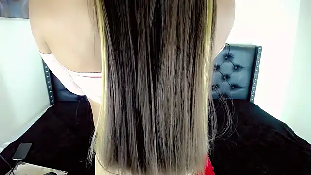 Sasha - online show from November 19, 2025, 11:16 pm