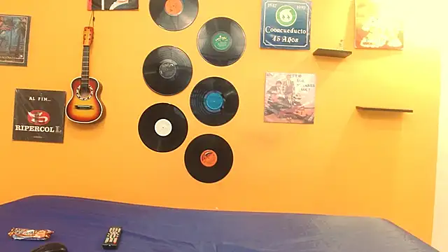 meisevil77 online show from September 20, 2025, 3:07 am