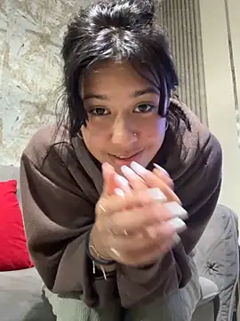 Snapshot of lynn9000 chatting on October 5, 2025, 5:50 am lynn9000 online show from October 5, 2025, 5:50 am