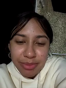 Snapshot of lynn9000 chatting on October 20, 2025, 5:08 am lynn9000 online show from October 20, 2025, 5:08 am