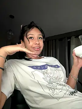 Snapshot of lynn9000 chatting on November 11, 2025, 7:52 am lynn9000 online show from November 11, 2025, 7:52 am