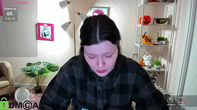 Michele Greenn online show from November 18, 2025, 3:05 pm