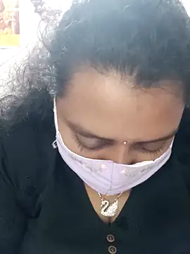 Snapshot of Divya-Lovely chatting on September 22, 2025, 8:44 pm Divya-Lovely online show from September 22, 2025, 8:44 pm