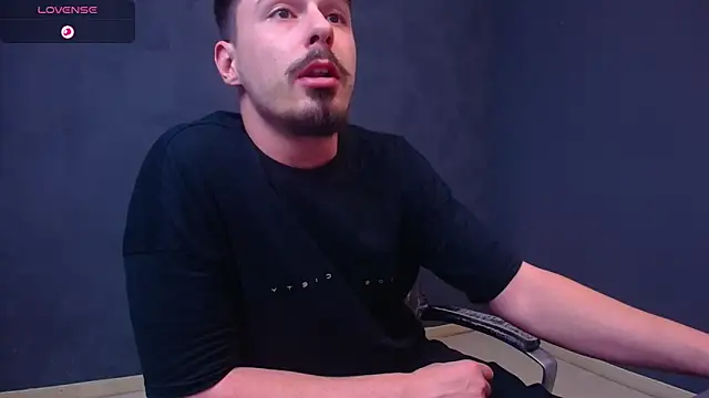 EnzoRace online show from December 22, 2025, 6:05 pm