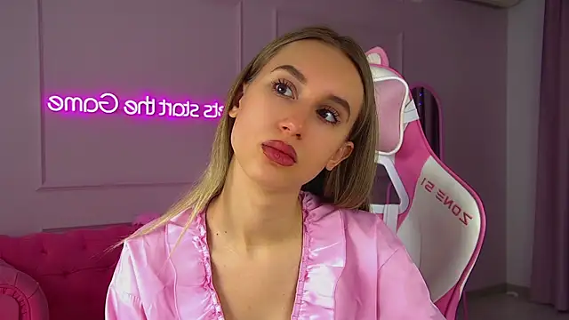 VictoriaHopsons online show from November 29, 2025, 6:38 am