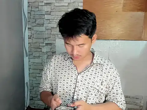 Adim-pinoy146 online show from April 29, 2026, 7:42 pm