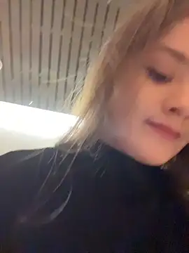 KittyQueeny online show from October 4, 2025, 2:15 pm