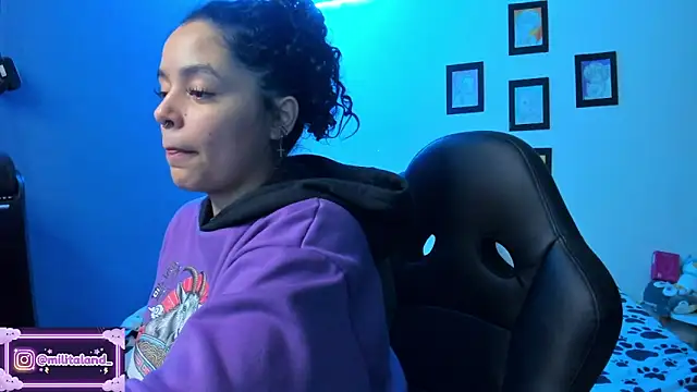 Snapshot of milita_houston chatting on October 7, 2025, 4:31 am milita houston online show from October 7, 2025, 4:31 am