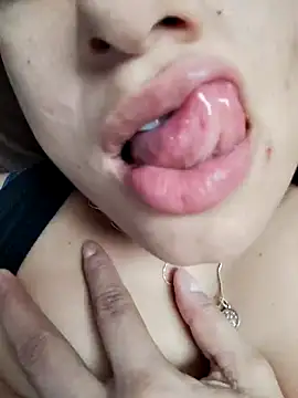 Snapshot of Angels_tomsop chatting on October 9, 2025, 2:15 pm Angels tomsop online show from October 9, 2025, 2:15 pm