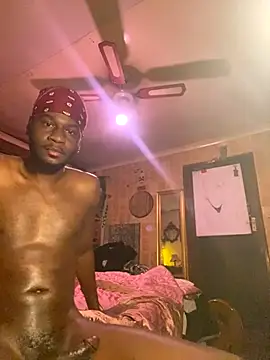 Snapshot of black_Man_dingo chatting on November 23, 2025, 11:59 pm black Man dingo online show from November 23, 2025, 11:59 pm