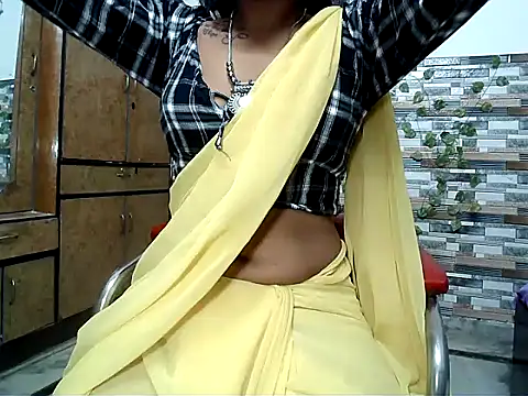 Snapshot of HOT_AARVI11 chatting on September 19, 2025, 3:13 pm HOT AARVI11 online show from September 19, 2025, 3:13 pm