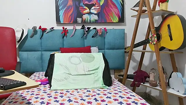 Snapshot of KATTYOCEAN_ chatting on October 18, 2025, 7:58 pm KATTYOCEAN online show from October 18, 2025, 7:58 pm