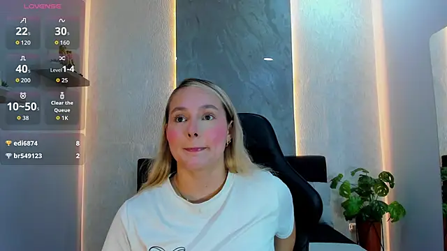 Emmaa white  online show from July 2, 2026, 5:30 pm