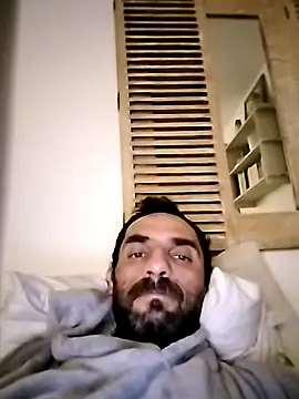 hotmen83 online show from October 13, 2025, 4:12 am