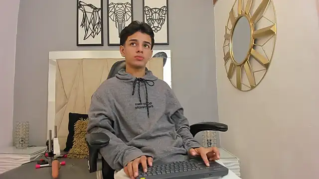 Snapshot of owen__johnson chatting on September 26, 2025, 11:47 am owen johnson online show from September 26, 2025, 11:47 am