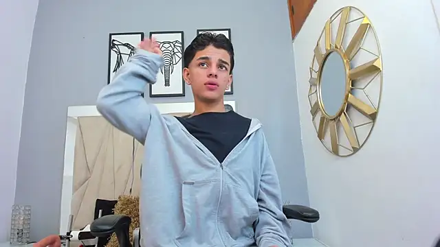 Snapshot of owen__johnson chatting on October 4, 2025, 12:03 pm owen johnson online show from October 4, 2025, 12:03 pm