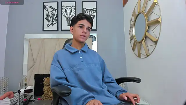 Snapshot of owen__johnson chatting on October 7, 2025, 12:35 pm owen johnson online show from October 7, 2025, 12:35 pm