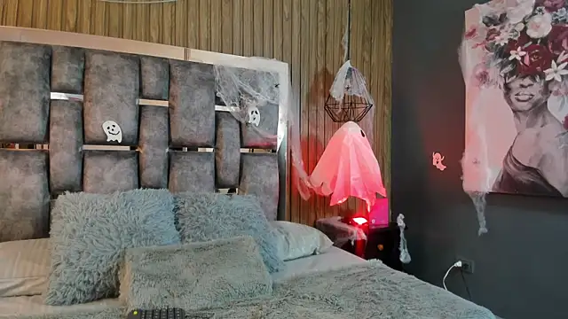 Snapshot of owen__johnson chatting on October 27, 2025, 12:20 pm owen johnson online show from October 27, 2025, 12:20 pm