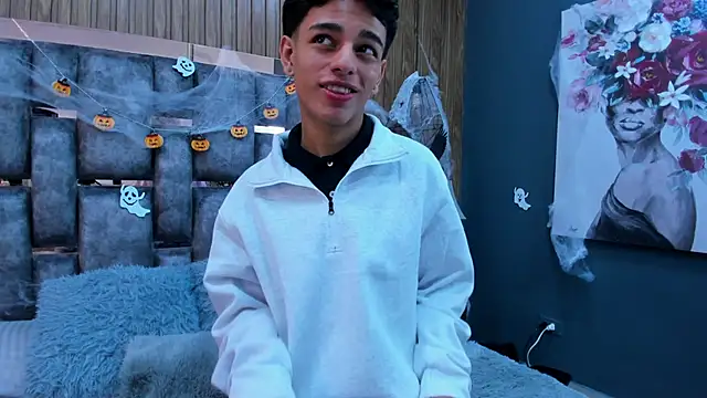 Snapshot of owen__johnson chatting on November 3, 2025, 12:28 pm owen johnson online show from November 3, 2025, 12:28 pm