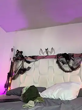 Snapshot of SamanthaDiamonds_ chatting on October 12, 2025, 11:37 pm SamanthaDiamonds online show from October 12, 2025, 11:37 pm