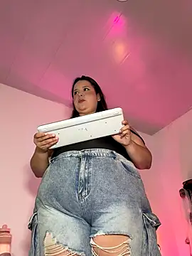 Snapshot of SamanthaDiamonds_ chatting on October 24, 2025, 12:30 am SamanthaDiamonds online show from October 24, 2025, 12:30 am