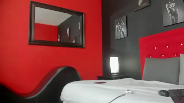 lilyth adam online show from September 25, 2025, 7:50 pm